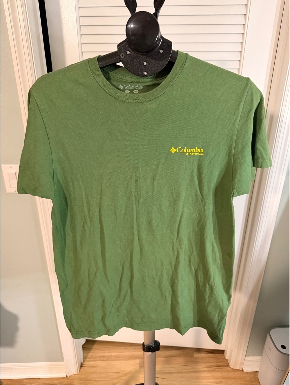 Columbia green graphic T-shirt
